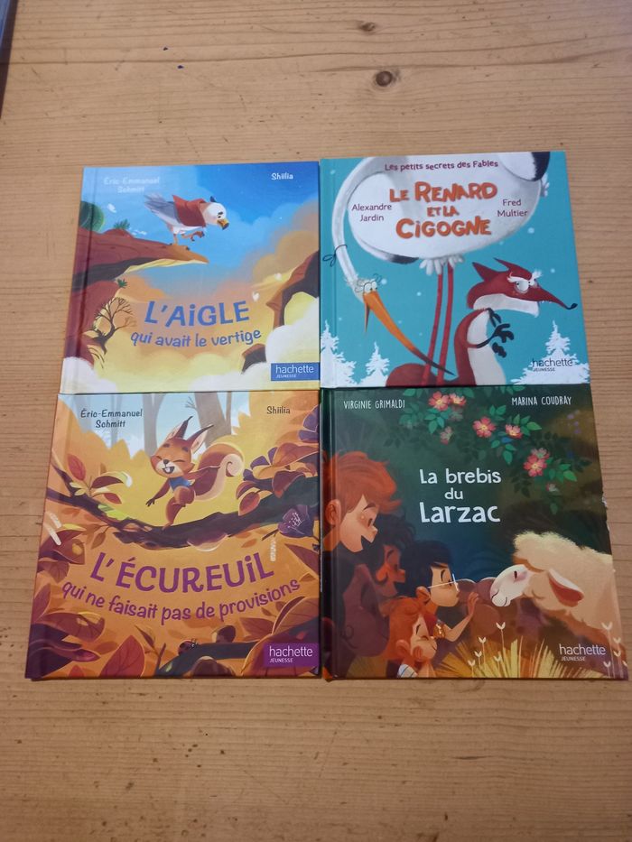 Lot de quatres petits livres pour enfants - photo numéro 2