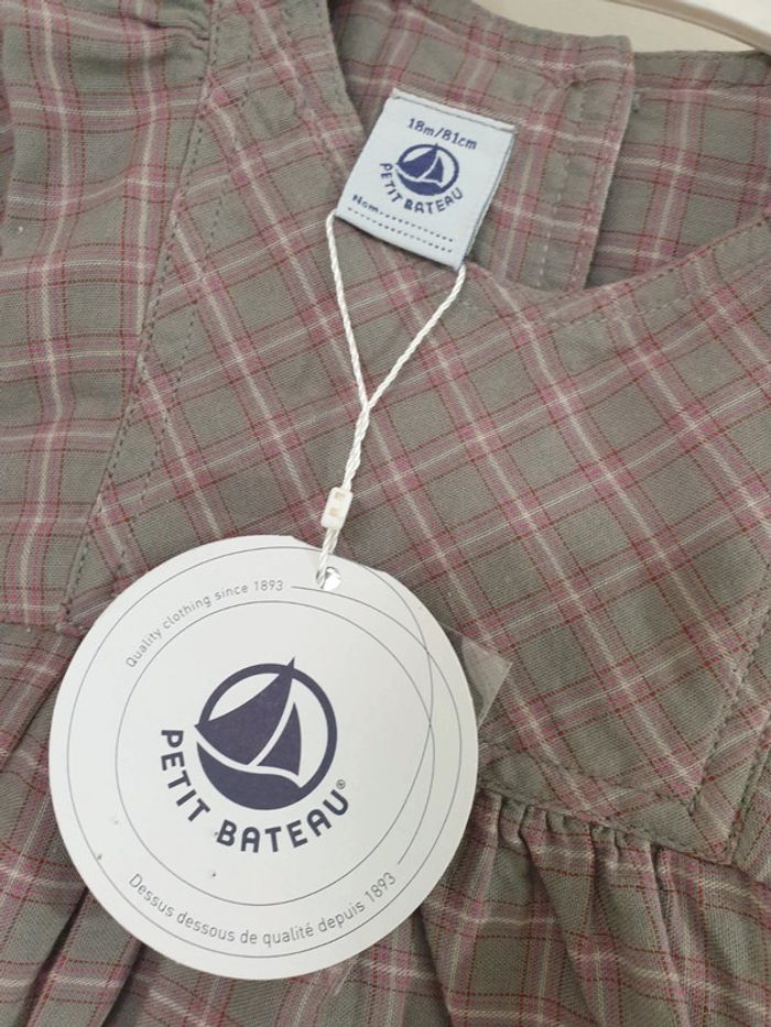 Robe 100% coton Petit Bateau 18 mois - photo numéro 2