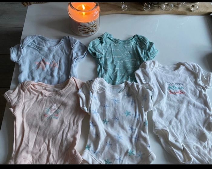 Lot de 5 bodys 0-1 mois - photo numéro 2