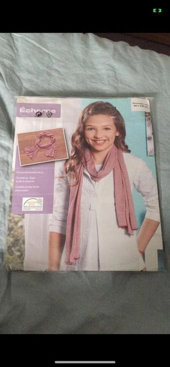 Écharpe petite fille à rayure rouge et blanc