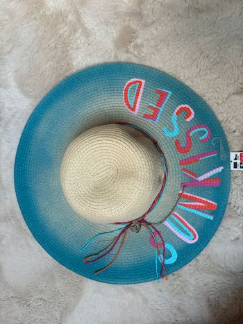 Chapeau de soleil neuf