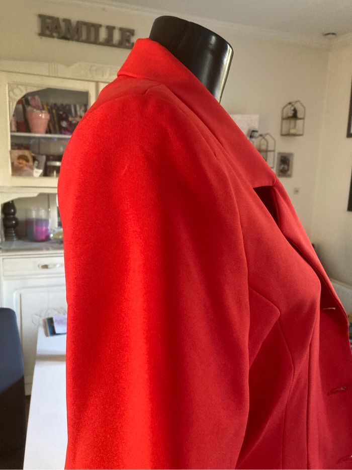 Veste blazer élégante TRÈS BON ÉTAT  pour femme taille 40 couleur rouge - photo numéro 4