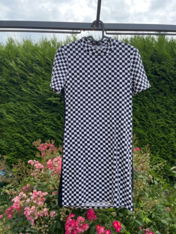 Robe carreaux noir et blanc