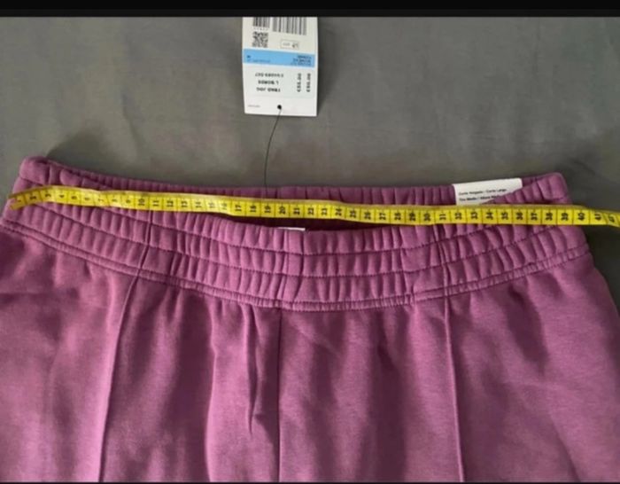 Jogging Nike oversize taille XL qui corresponde à du (42/44) neuf - photo numéro 7