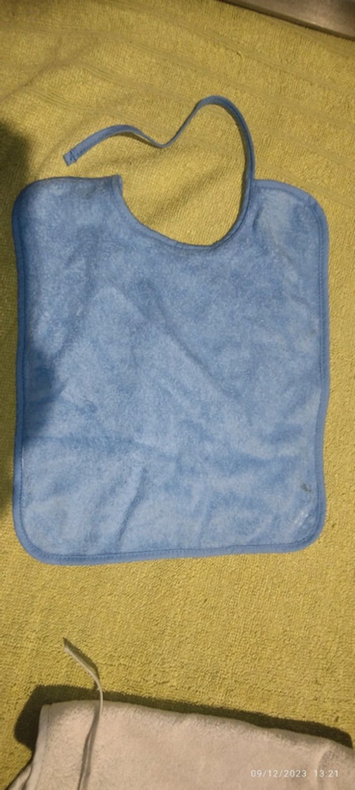 Bavoirs - photo numéro 6