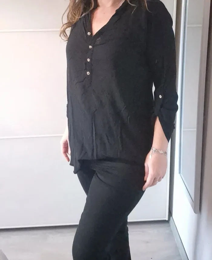 blouse noire boutonnée atmosphère taille 40 - photo numéro 2