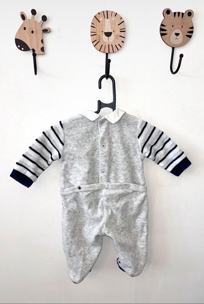 Pyjama en velours taille 1 mois - photo numéro 2