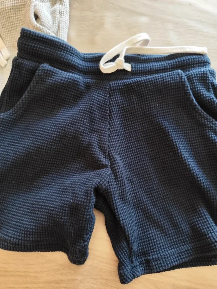 Lot de 2 shorts bleu marine et gris clair - photo numéro 2