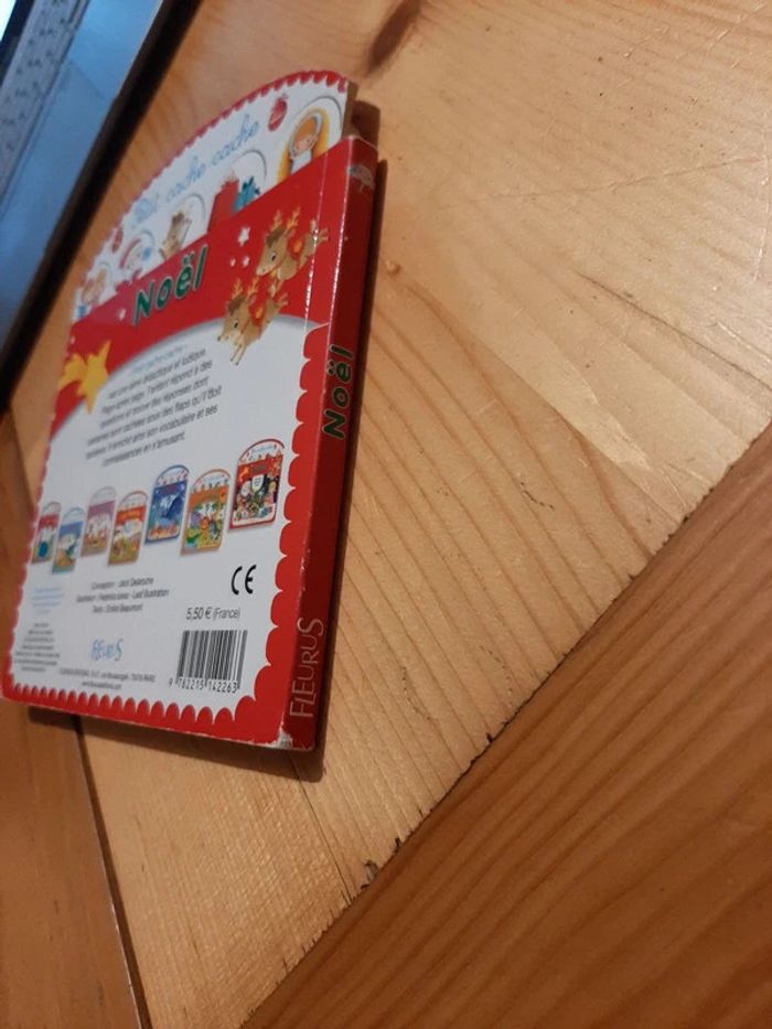 Livre : petit cache cache thème de Noël - photo numéro 8