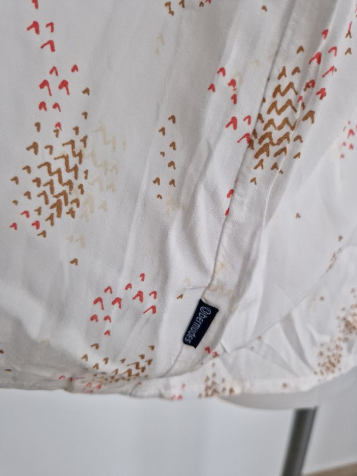 Haut blanc à motif coeurs envolés, Bermudes - photo numéro 4