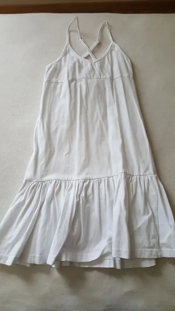 Robe à bretelles