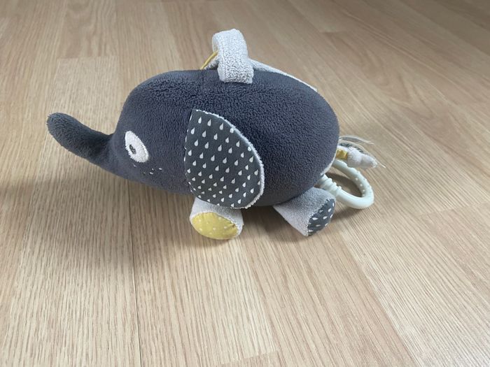 Éléphant musical sauthon