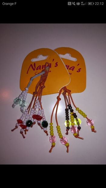 Bijoux de téléphone en perles, faits main, neufs 