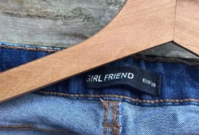 Jean marque girlfriend, taille 38, en très bon état. - photo numéro 4