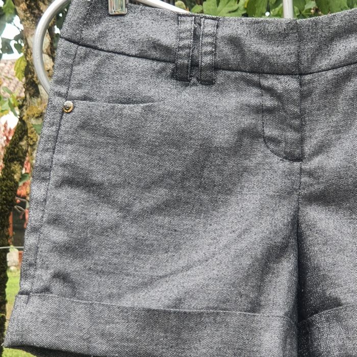 Short fille - photo numéro 2