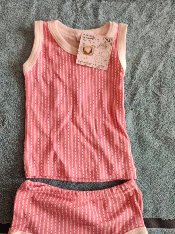 Débardeur et culotte fille