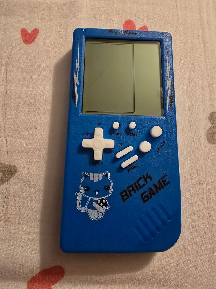 Console  brick game