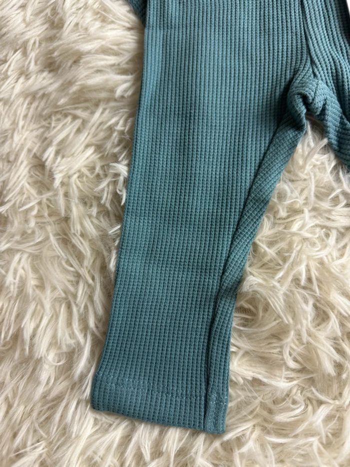 Ensemble body et legging Guppy taille 4-6 mois - photo numéro 2