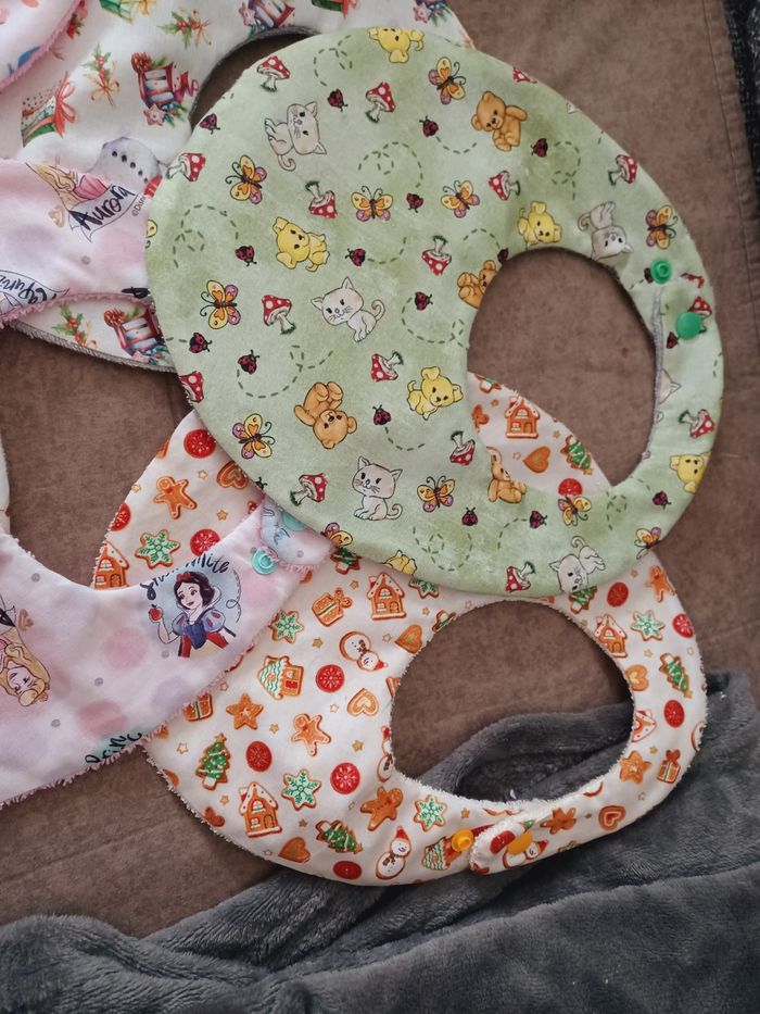 Bavoirs - photo numéro 2