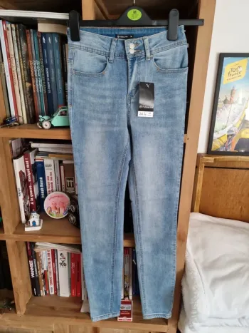Jean Skinny Gemo neuf taille 34