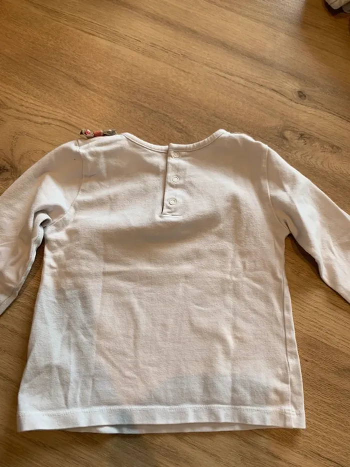 T-shirt burberry taille 12 mois - photo numéro 5