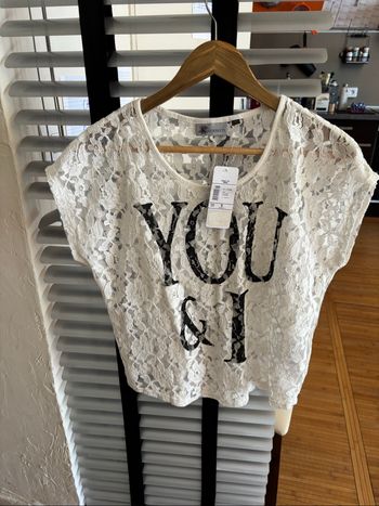 Tee shirt en dentelle