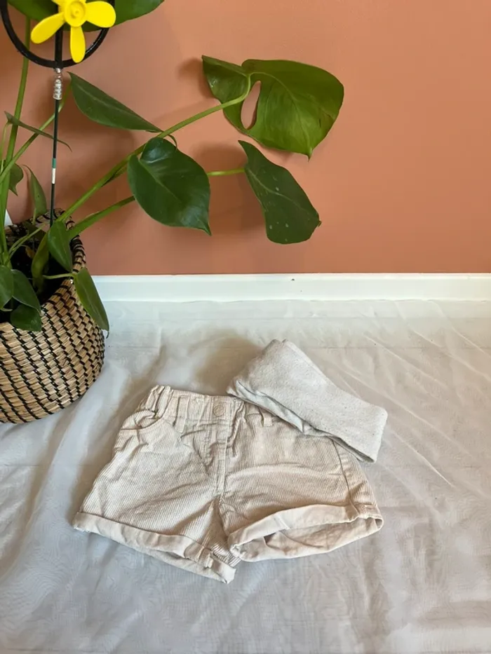 Short velours taille 3 ans - photo numéro 2