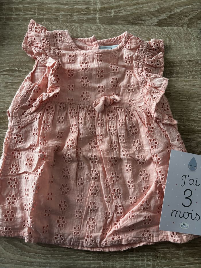 Robe dentelle rose pale MES Petits Cailloux t.3m