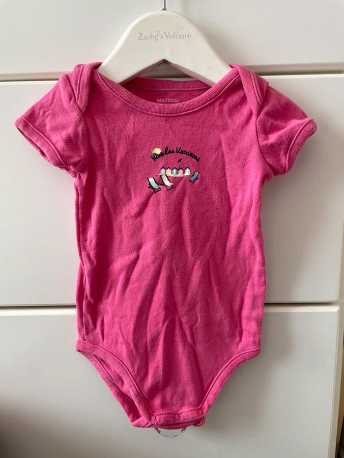 Body manches courtes Bébé 9 mois rose bodie