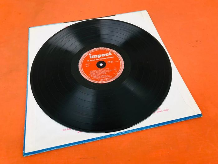 Vinyle 33 tours The Beatles First and Tony Sheridan Enregistrements originaux Impact 6886556 - photo numéro 5
