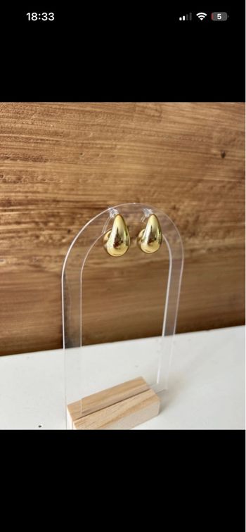 Boucle d’oreille en forme de goutte