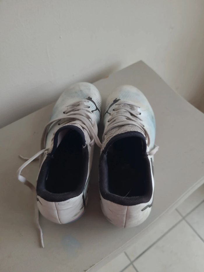 👟Crampons Puma taille 35👟 - photo numéro 3