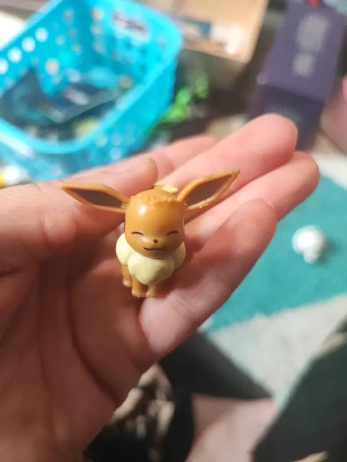 Figurine pokemon Evoli 3cm - photo numéro 2