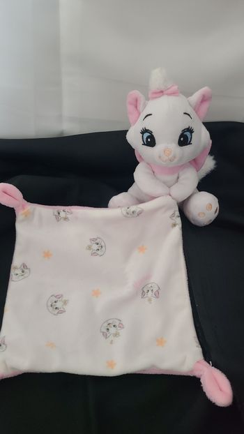 Doudou Chat Marie blanc rose mouchoir têtes et fleurs DISNEY BABY