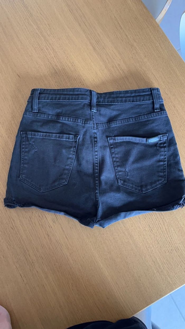 Short carhartt - photo numéro 2