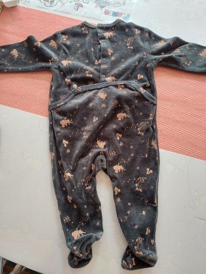 Pyjama 12mois clochettes - photo numéro 3