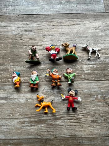 Lot figurines Disney