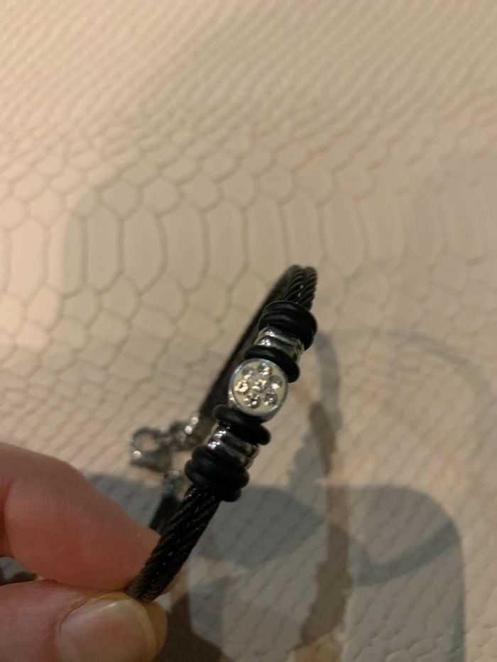 Petit bracelet rigide noir avec petit brillant - photo numéro 2