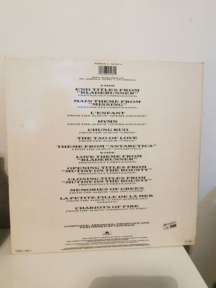 Vangelis. Thèmes. Disque vinyl 33t - photo numéro 2