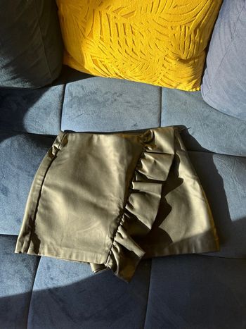 jupe short en cuir  zara S