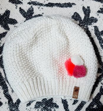 Bonnet pompons TAO