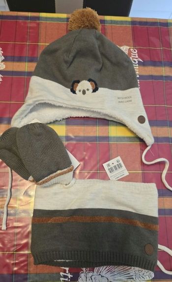 Neufs (non portés)🏷😍 ensemble bonnet, moufles et snood 3 ans garçon 🥰😍