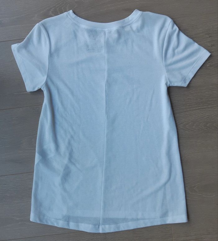 Tee-shirt Reebok taille XS - photo numéro 2