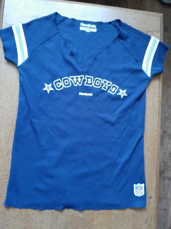 tee shirt manches courtes, col V, Reebok