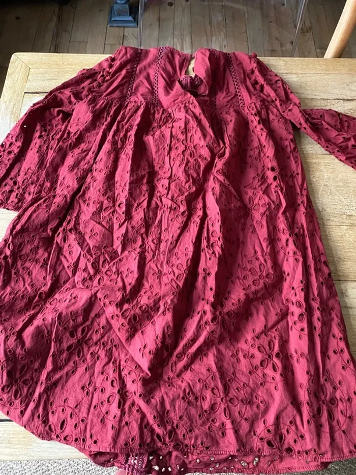 Robe dentelle bordeaux Zara - photo numéro 2