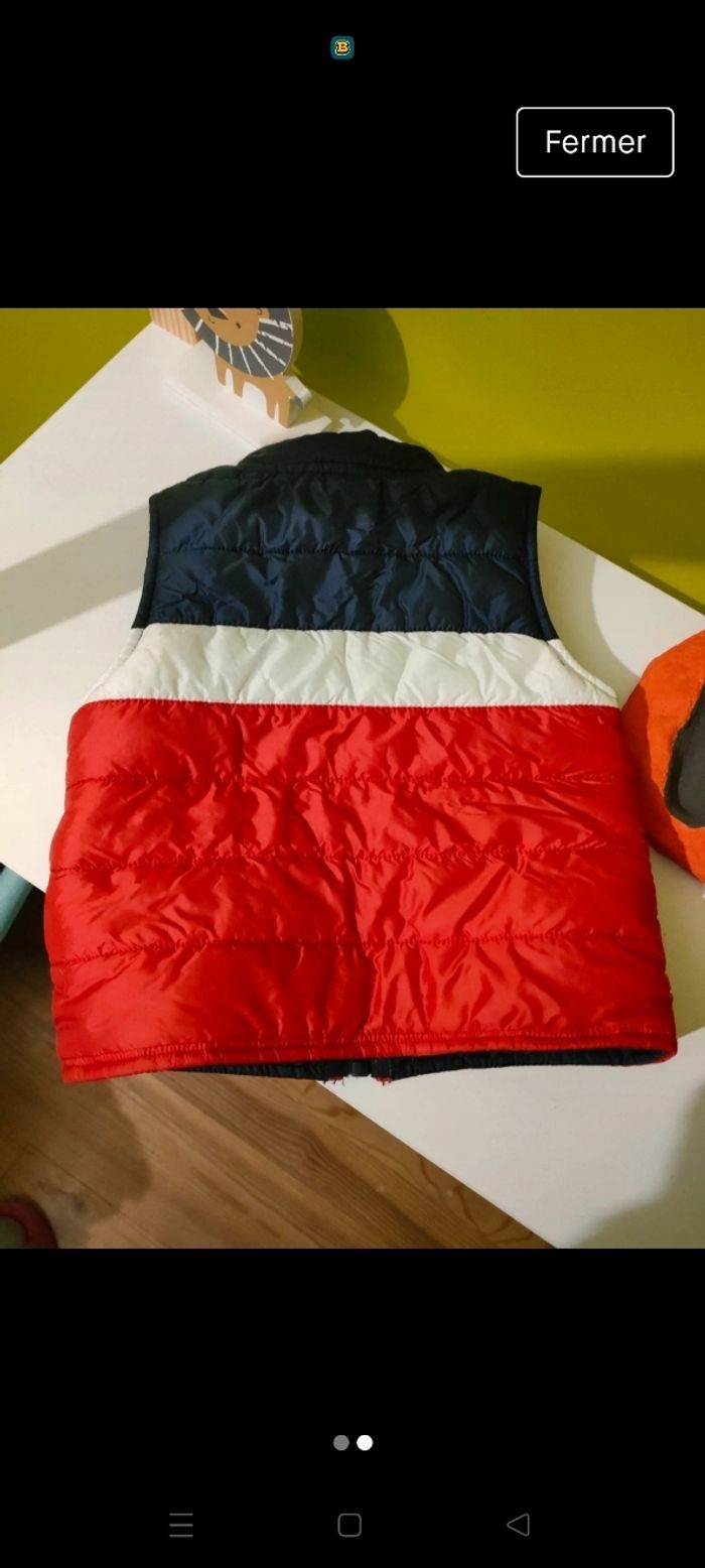 Veste sans manche 12 mois