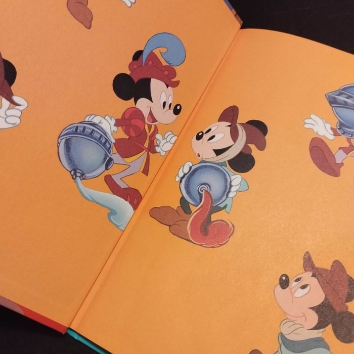 Livre enfant Disney Club du livre Mickey le prince et le pauvre - photo numéro 2