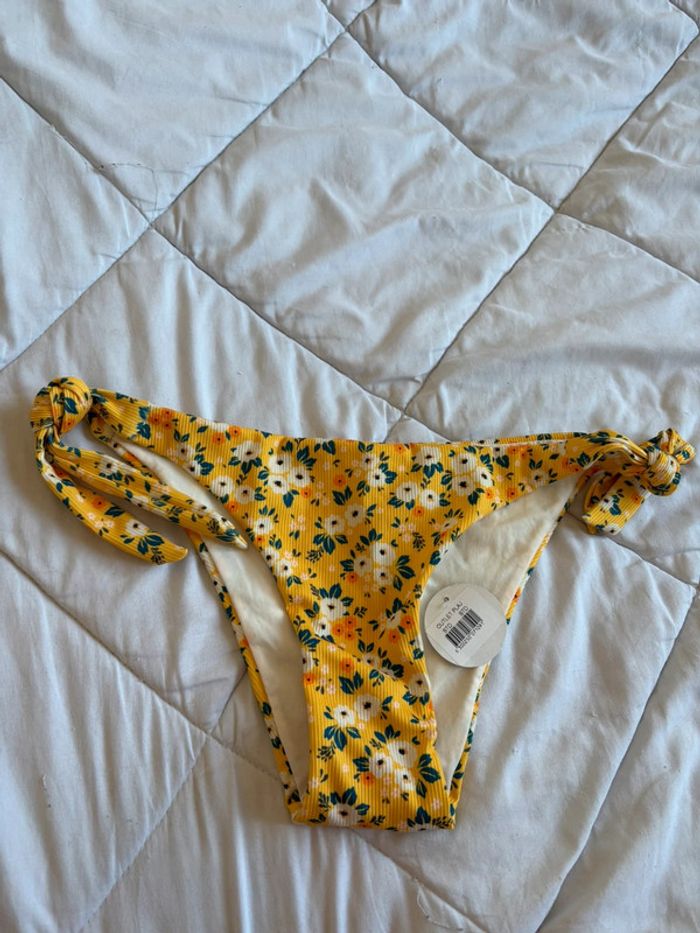Bas de maillot de bain bikini penti jaune à noeuds motif fleurie taille L/40 neuf