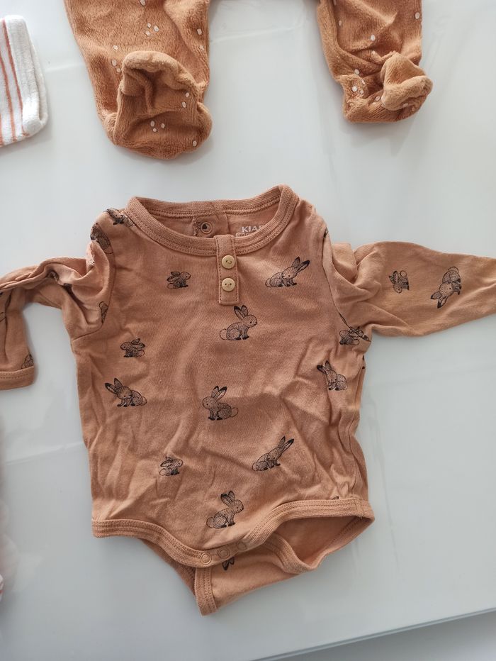 Lot 1 mois bébé garçon - photo numéro 2