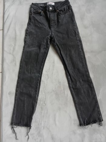 Jeans mom jennyfer taille 32